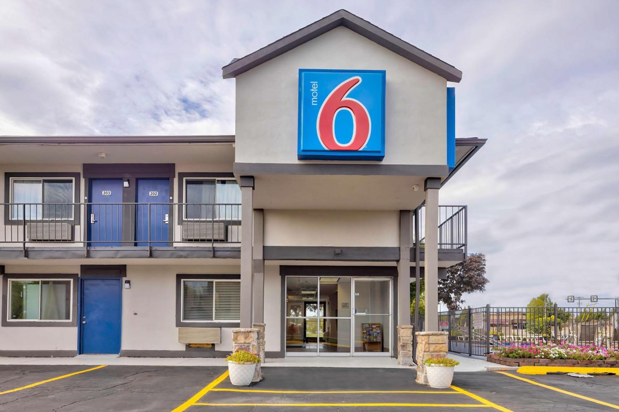 Motel 6-Oshkosh, Wi Zewnętrze zdjęcie