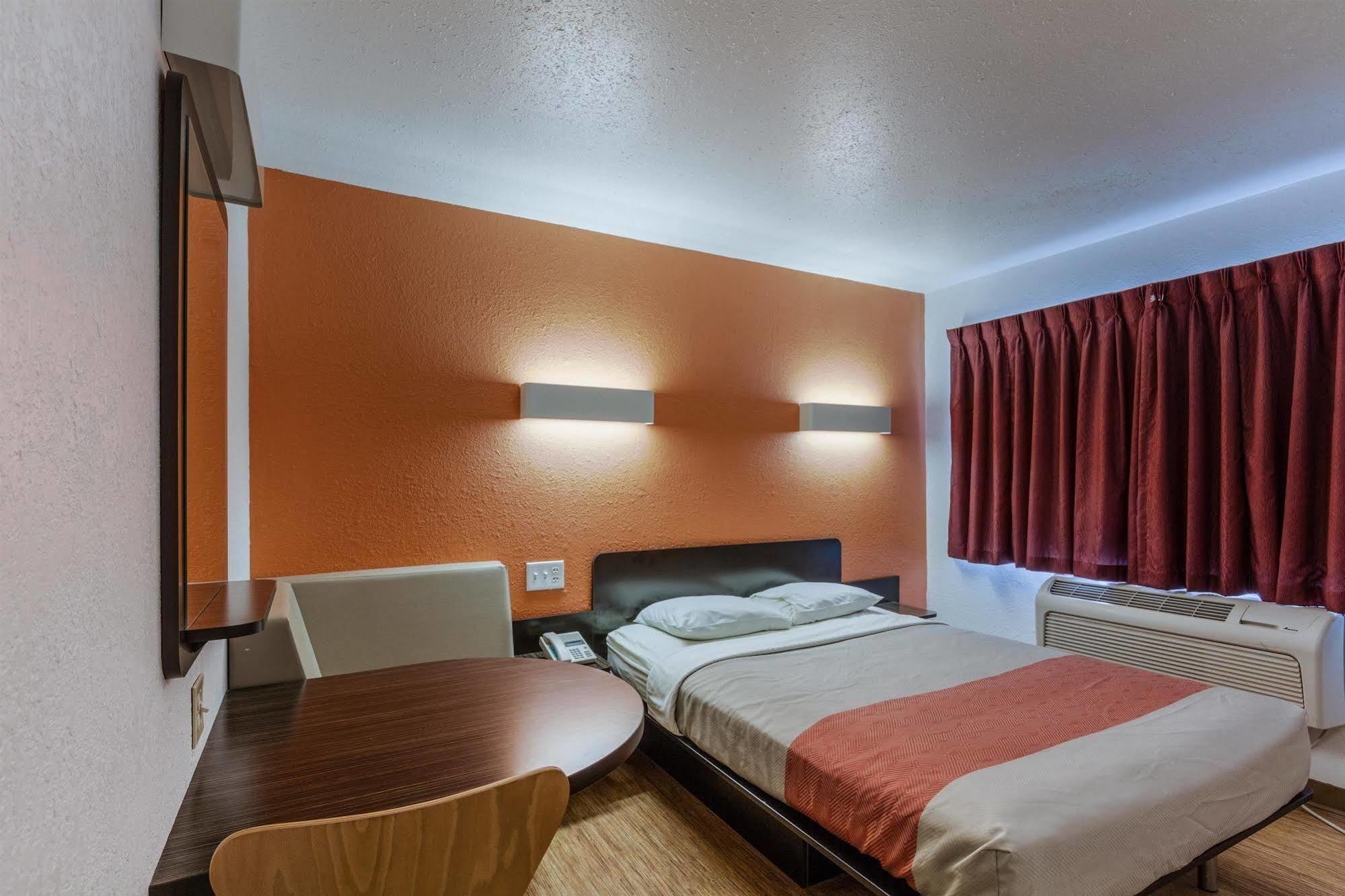 Motel 6-Oshkosh, Wi Zewnętrze zdjęcie